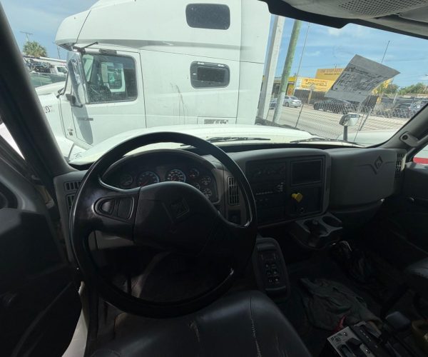2018 INTERNATIONAL HV DUMP TRUCK TANDEM AXLE 007