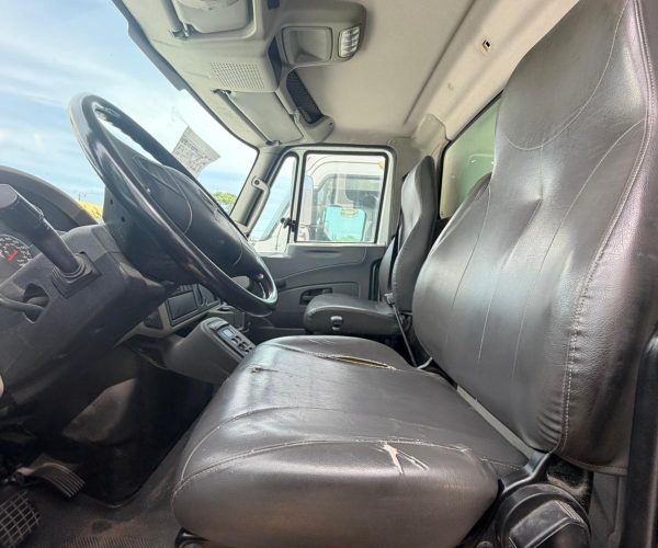 2018 INTERNATIONAL HV DUMP TRUCK TANDEM AXLE 008