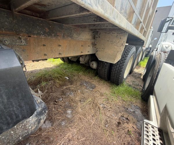 2018 INTERNATIONAL HV DUMP TRUCK TANDEM AXLE 012