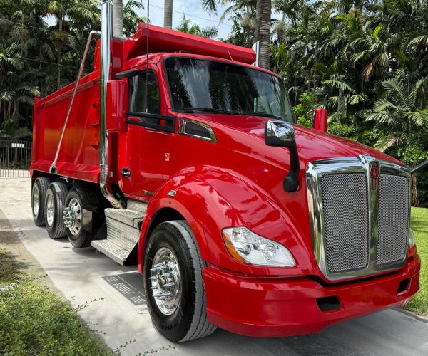 2018 KENWORTH T680 DUMP TRUCK TRI-AXLE 001
