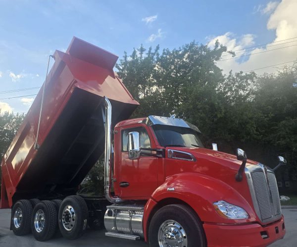 2018 KENWORTH T680 DUMP TRUCK TRI-AXLE 002