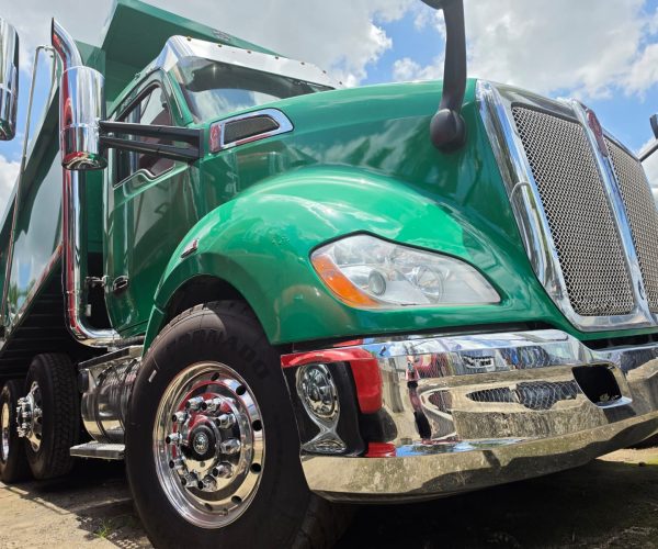 2018 KENWORTH T680 DUMP TRUCK TRI-AXLE 003