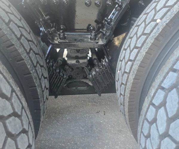 2018 KENWORTH T680 DUMP TRUCK TRI-AXLE 017