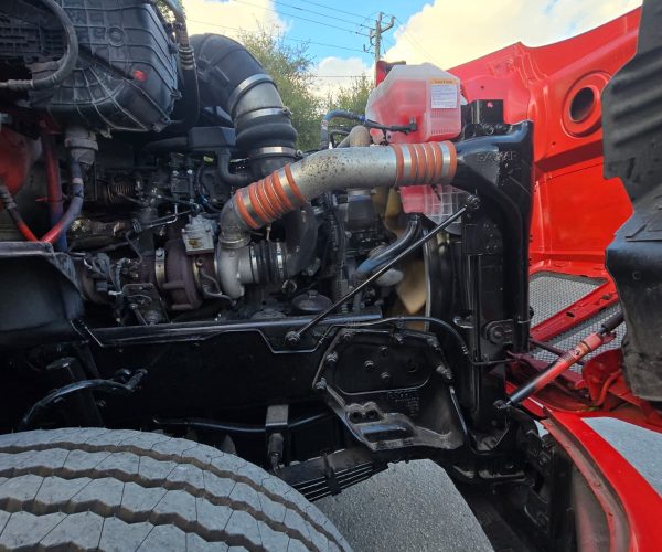 2018 KENWORTH T680 DUMP TRUCK TRI-AXLE 018