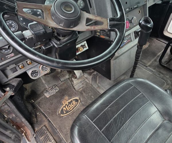 2018 MACK CH DAY CAB TANDEM WITH PTO PUMP 008