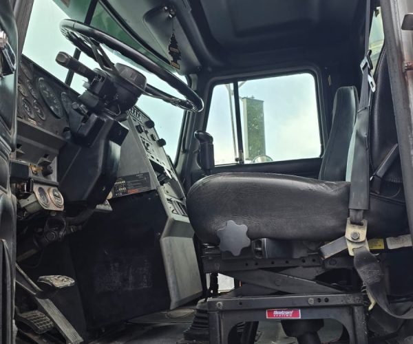 2018 MACK CH DAY CAB TANDEM WITH PTO PUMP 013