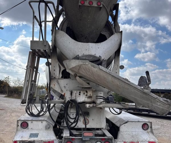 2018 MACK GRANITE GU813 CONCRETE MIXER 10.5 YARDS 002