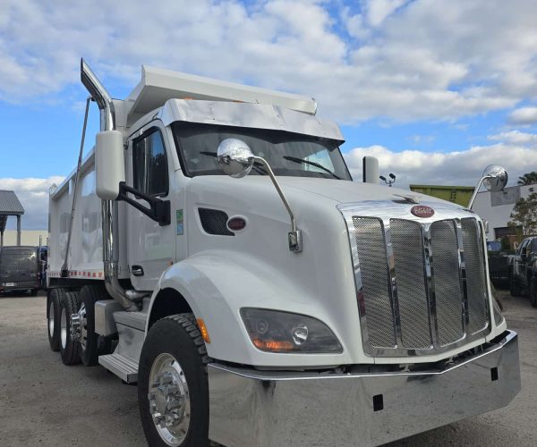 2018 PETERBILT 579 DUMP TRUCK TRI AXLE 001