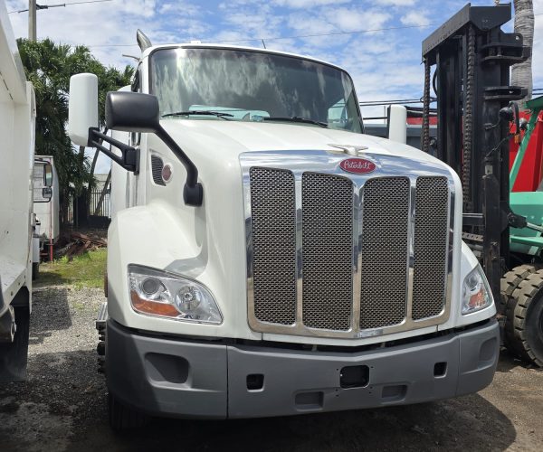 2018 PETERBILT DAY CAB TRUCK SINGLE AXLE 002