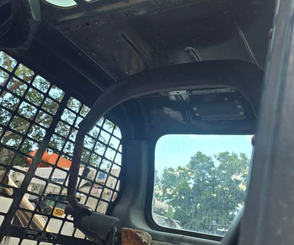 2018 T550 SKID STEER BOBCAT WITH HIGH FLOW & BRAND NEW STEER 013
