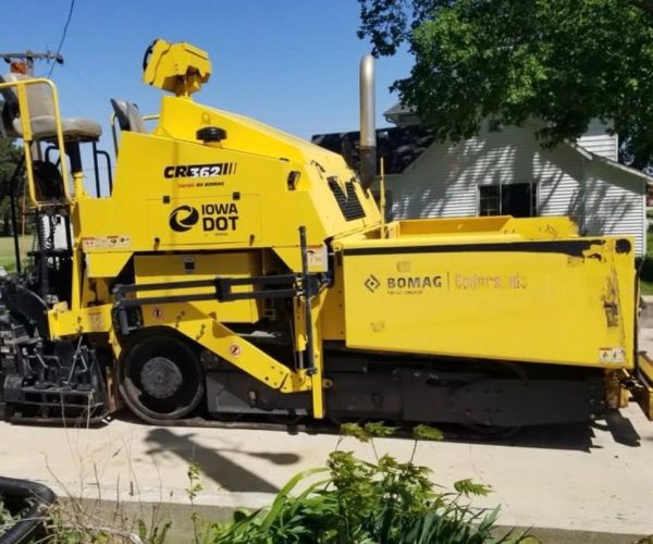 2019 BOMAG CEDARAPIDS 362 ASPHALT PAVER 001