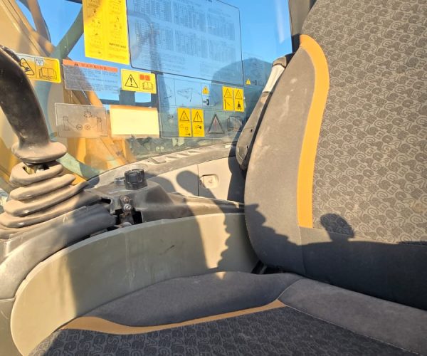 2019 CASE CX130D EXCAVATOR ENCLOSED CAB 007