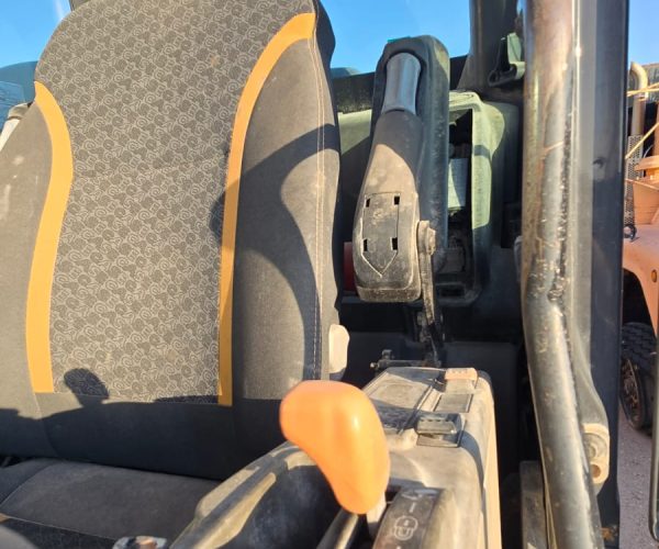 2019 CASE CX130D EXCAVATOR ENCLOSED CAB 013