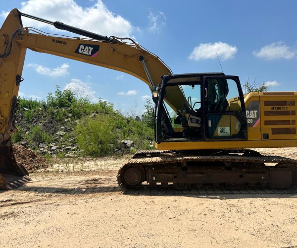 2019 CATERPILLAR 320 EXCAVATOR CAB AC BUCKET WTHUMB 001