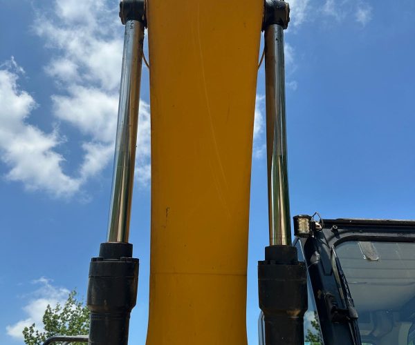 2019 CATERPILLAR 320 EXCAVATOR CAB AC BUCKET WTHUMB 017