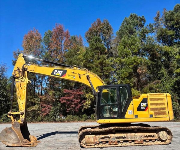 2019 CATERPILLAR 323 EXCAVATOR CAB 002