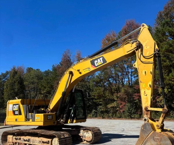 2019 CATERPILLAR 323 EXCAVATOR CAB 003