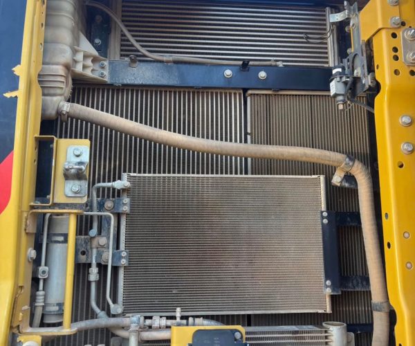 2019 CATERPILLAR 323 EXCAVATOR CAB 007