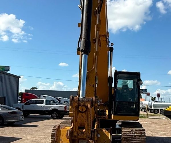 2019 CATERPILLAR 323 EXCAVATOR WITH ENCLOSED CAB & AC 004