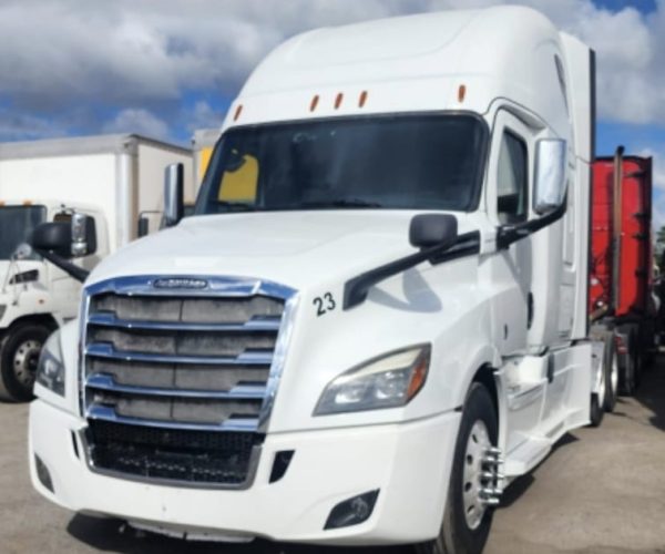 2019 FREIGHTLINER CASCADIA 126 001