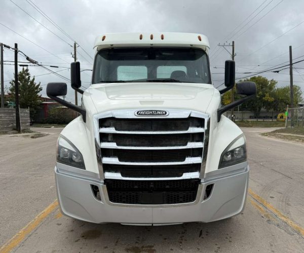 2019 FREIGHTLINER CASCADIA 126 003