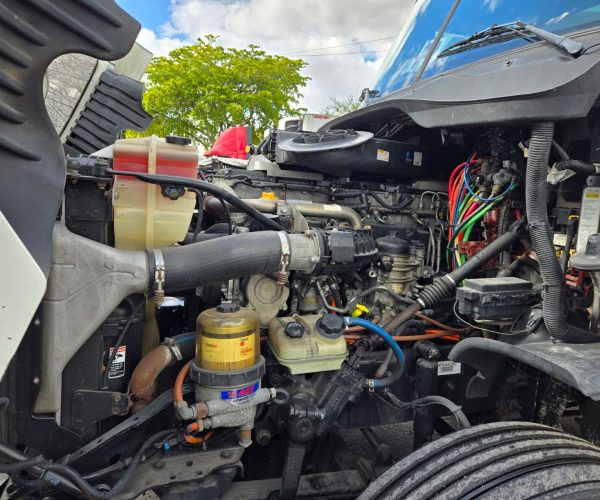 2019 FREIGHTLINER DETROIT DD15 ENGINE 10 SPEEDS TRANSMISSION 010