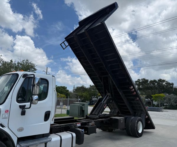 2019-FREIGHTLINER-M2-106-TANDEM-22-FT-FLATBED-DUMP-TRUCK-016