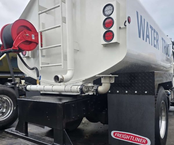 2019 FREIGHTLINER M2 106 WATER TRUCK 2,500 GALLONS 003