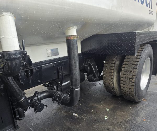 2019 FREIGHTLINER M2 106 WATER TRUCK 2,500 GALLONS 015