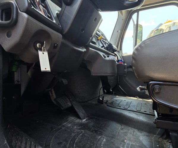 2019 FREIGHTLINER M2 REFRIGERATED TRUCK T880S THERMOKING 003