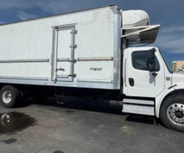 2019 FREIGHTLINER REFRIGERATED BOX TRUCK 26 FT WITH LIFTGATE 001