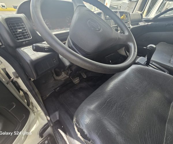 2019 HINO 268 BOX TRUCK 26FT -25.950 LBS GVW NO CDL REQUIRED 005