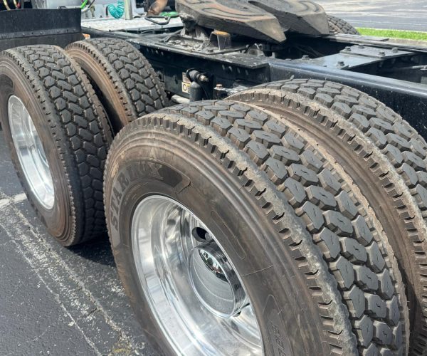 2019 KENWORTH T680 DAY CAB TANDEM W PTO PUMP 014