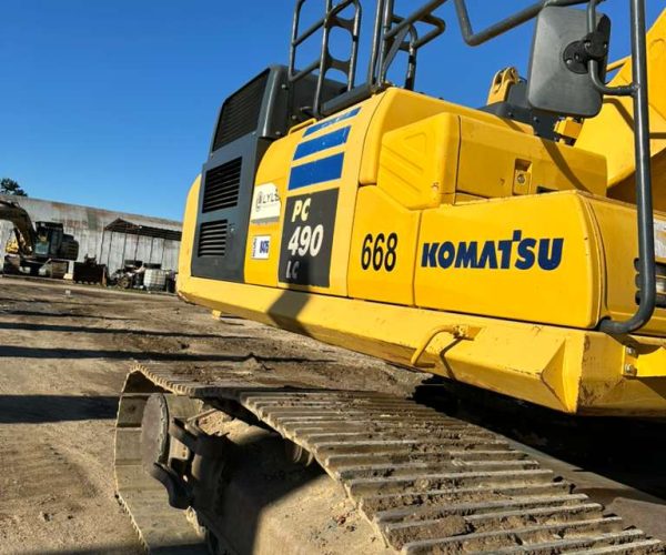 2019 KOMATSU PC490LC-11 EXCAVATOR ENCLOSED CAB AC 012