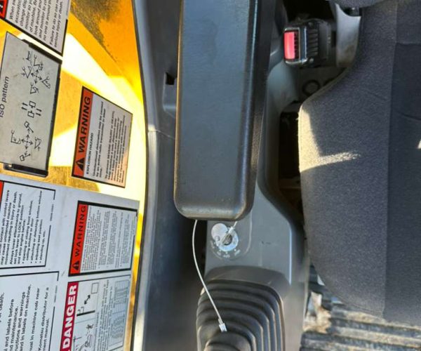 2019 KOMATSU PC490LC-11 EXCAVATOR ENCLOSED CAB AC 020