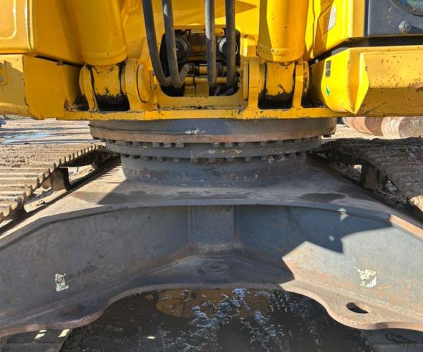 2019 KOMATSU PC490LC-11 EXCAVATOR ENCLOSED CAB AC 026