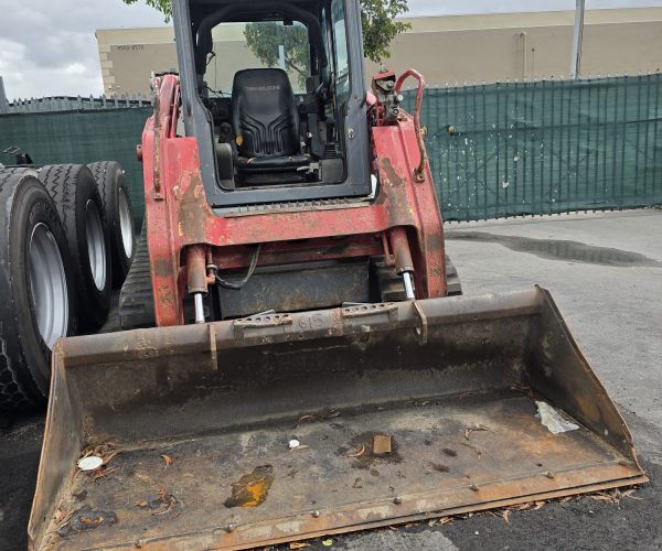 2019 TAKEUCHI TL10 BOBCAT CAB RUBBER TRACKS HIGH FLOW AUXILIARY HYDRAULICS QUICK ATTACH BUCKET & JOYSTICK 002