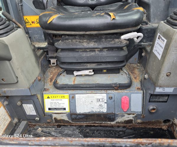 2019 TAKEUCHI TL10 BOBCAT CAB RUBBER TRACKS HIGH FLOW AUXILIARY HYDRAULICS QUICK ATTACH BUCKET & JOYSTICK 006