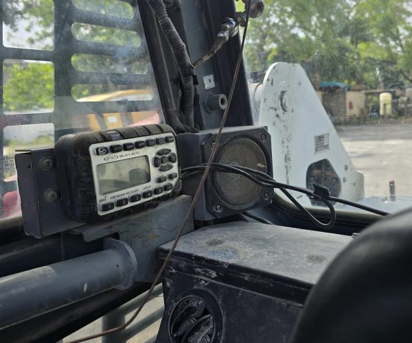 2019 TAKEUCHI TL10 COMPACT TRACK LOADER 006