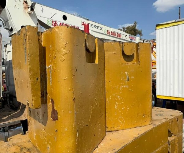 2019-XCMG-XCT110-ALL-TERRAIN-TRUCK-CRANE-110-TONS-018