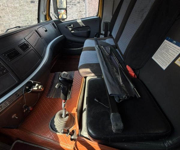 2019-XCMG-XCT110-ALL-TERRAIN-TRUCK-CRANE-110-TONS-026