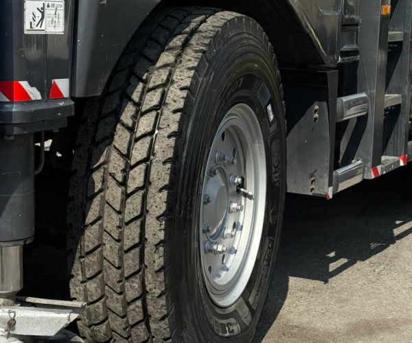 2019-XCMG-XCT110-ALL-TERRAIN-TRUCK-CRANE-110-TONS-029