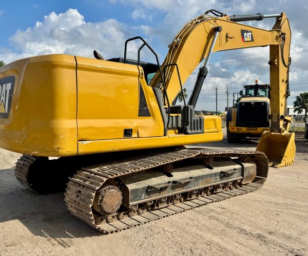 2020 CATERPILLAR 330GC EXCAVATOR ENCLOSED 006