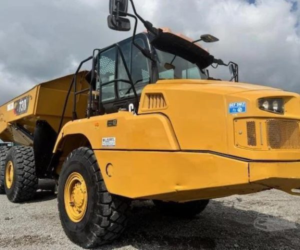 2020 CATERPILLAR ARTICULATED OFF-ROAD DUMP TRUCKS ENCLOSED CAB 30 TONS ENCLOSED CAB 006