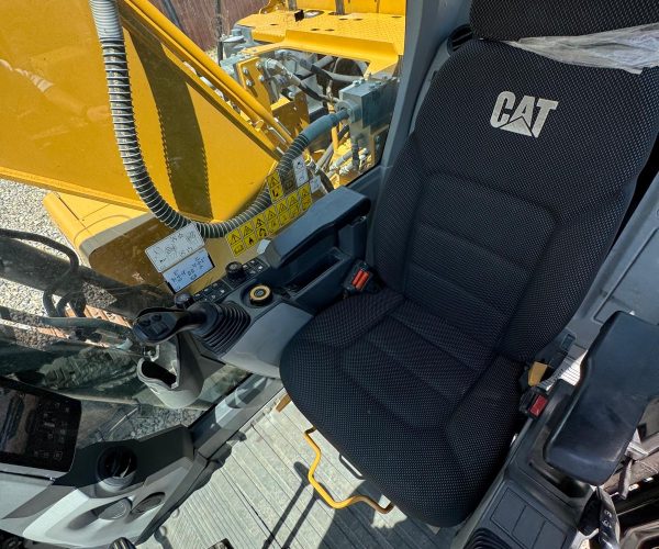 2020 CATERPILLAR EXCAVATOR 320 ENCLOSED CAB AC WORKING 005