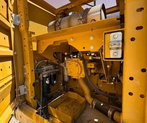 2020 CATERPILLAR EXCAVATOR 320 ENCLOSED CAB AC WORKING 016