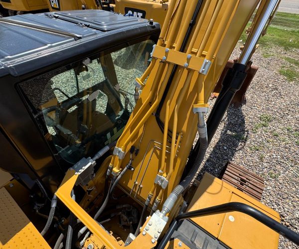 2020 CATERPILLAR EXCAVATOR 320 ENCLOSED CAB AC WORKING 018