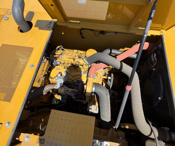 2020 CATERPILLAR EXCAVATOR 320 ENCLOSED CAB AC WORKING 019