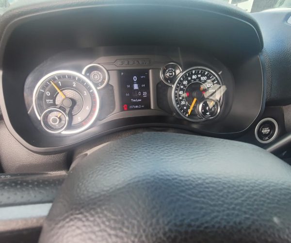 2020 DODGE RAM 2500 HEAVY DUTY 4X4 TURBO DIESEL CREW 009