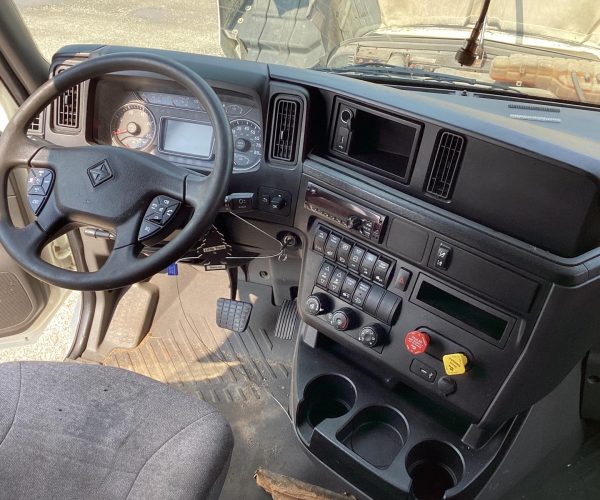 2020 INTERNATIONALS LT625 W SLEEPER 006